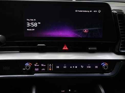 Used 2023 Kia Sportage EX image 21