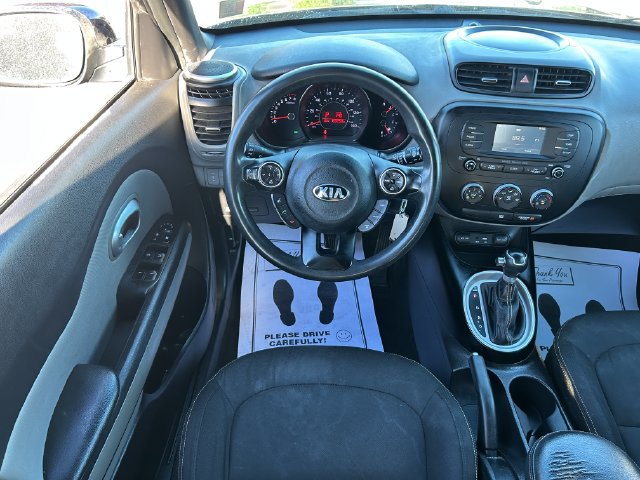 Used 2016 Kia Soul + FWD image 24