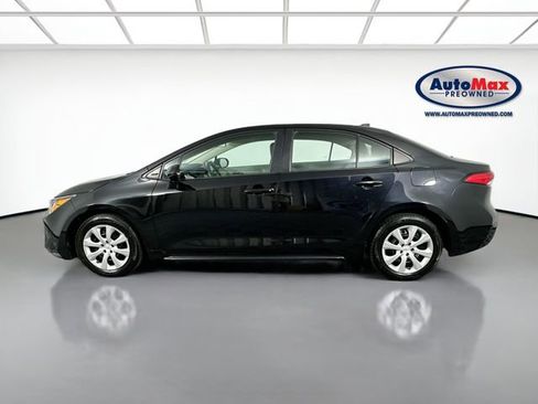 Used 2021 Toyota Corolla LE FWD image 8