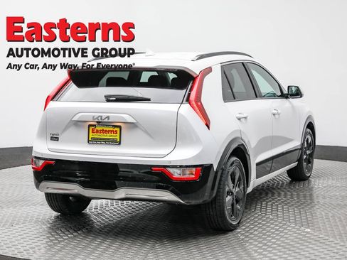 Used 2023 Kia Niro Wind w/ Wind Preserve Package image 5