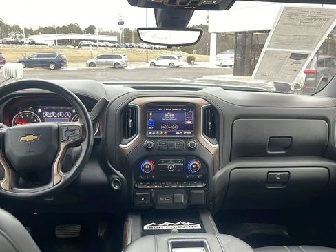 Used 2019 Chevrolet Silverado 1500 High Country w/ Technology Package image 16