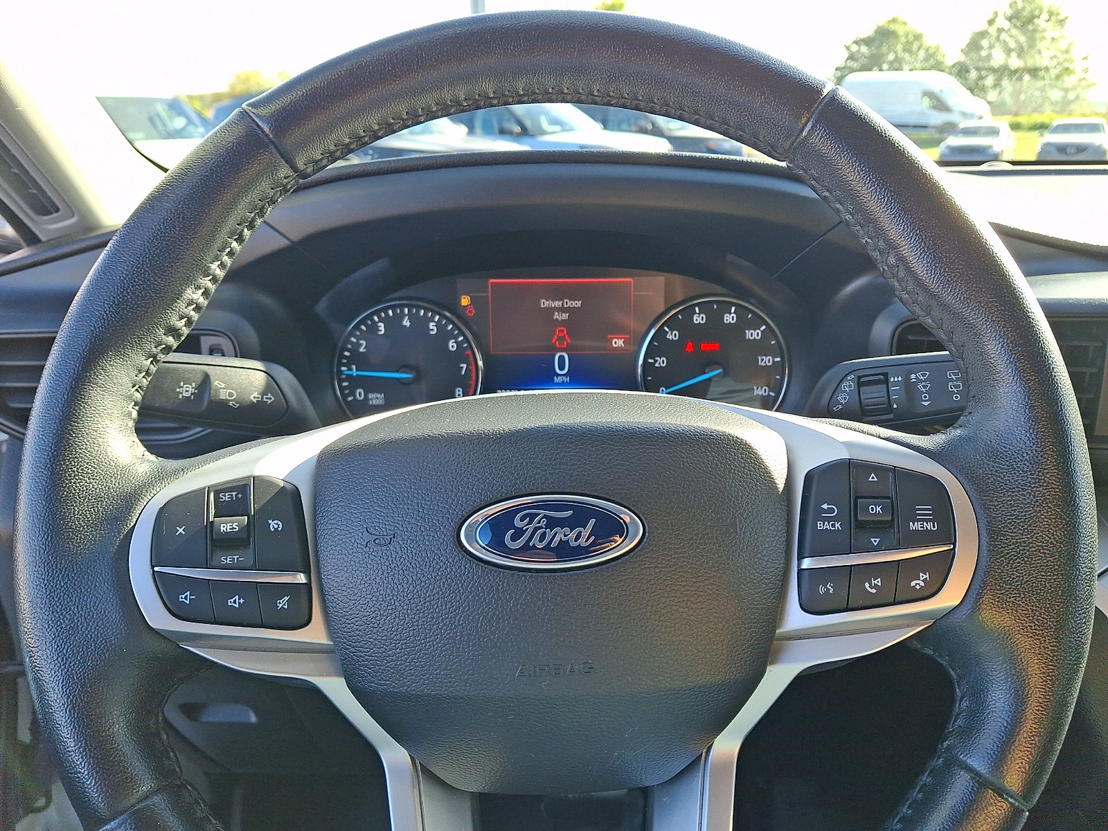 Used 2023 Ford Explorer XLT AWD/4WD image 20