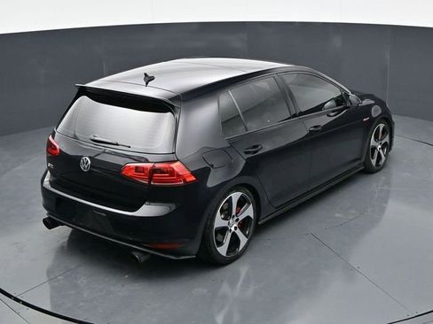 Used 2016 Volkswagen Golf 4-Door image 32