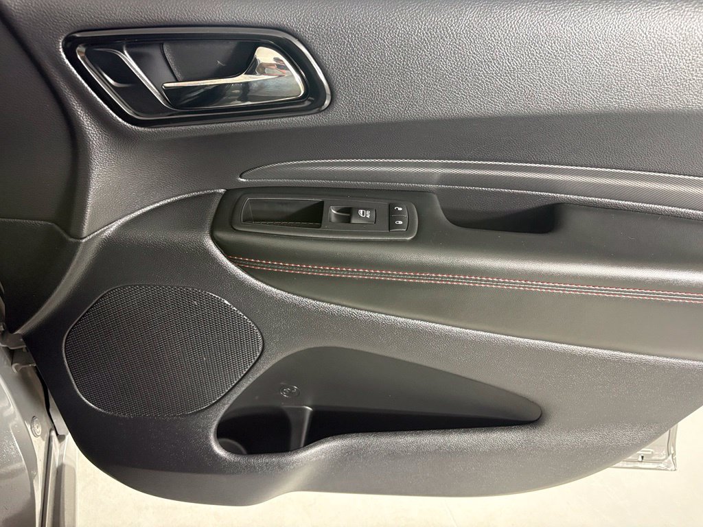 Used 2025 Dodge Durango GT w/ Blacktop Package RWD image 12