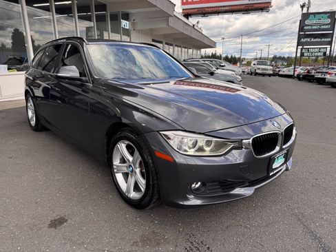 Used 2015 BMW 328i xDrive Wagon AWD/4WD image 12