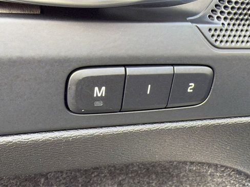 Certified 2025 Volvo XC40 B5 Plus image 14