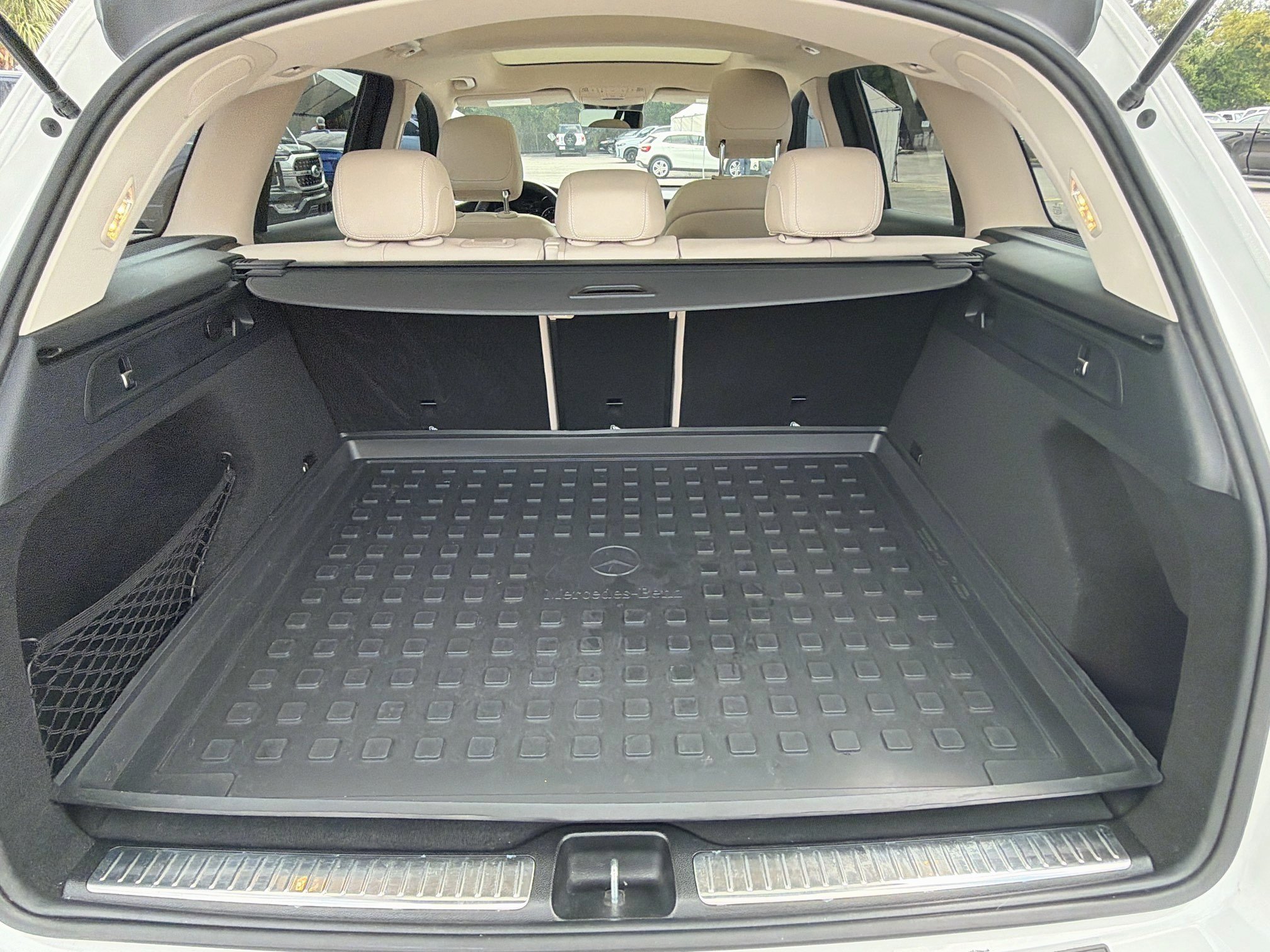 Used 2022 Mercedes-Benz GLC 300 4MATIC image 12