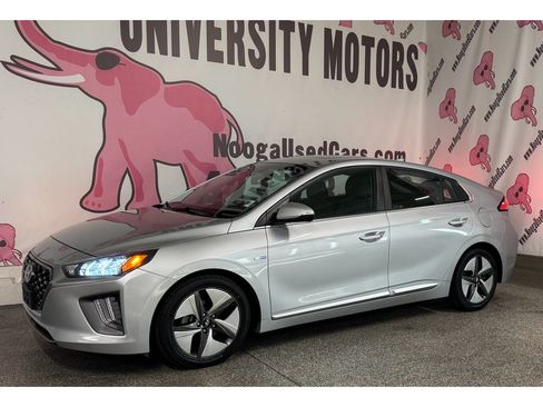 Used 2020 Hyundai Ioniq SEL FWD image 7