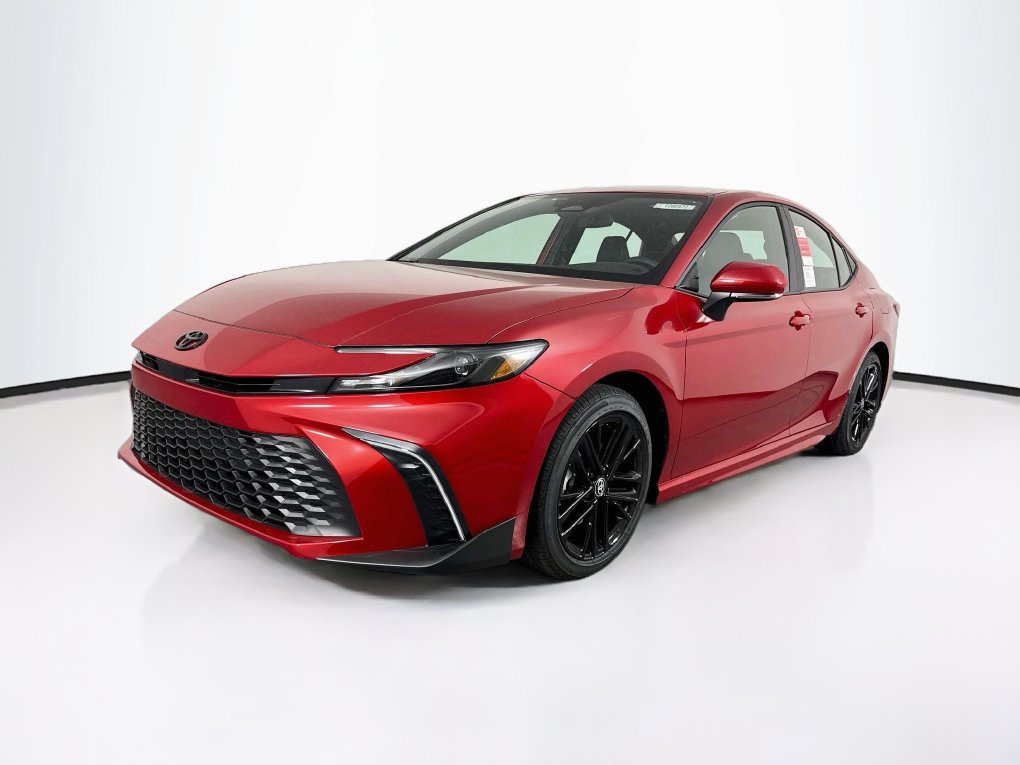 Used 2026 Toyota Camry SE FWD image 3