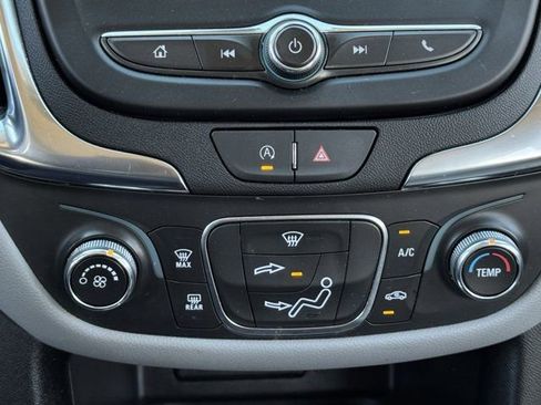 Used 2024 Chevrolet Equinox LS w/ LS Convenience Package image 19