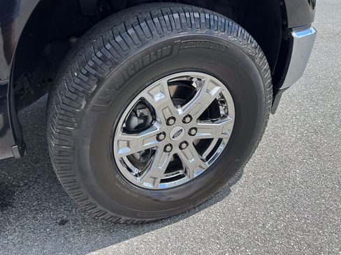 Used 2023 Ford F150 XLT w/ Equipment Group 302A High AWD/4WD image 11