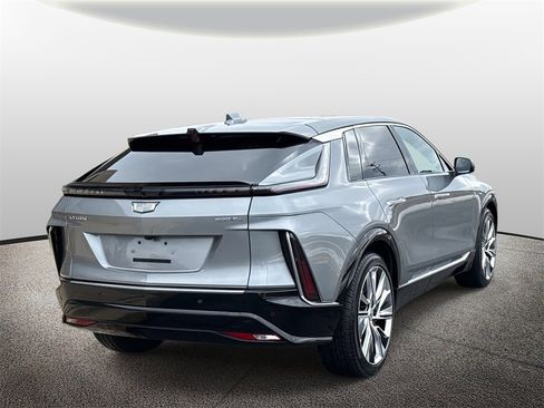 Certified 2024 Cadillac Lyriq Luxury w/ LPO, Floor Liner Package image 2