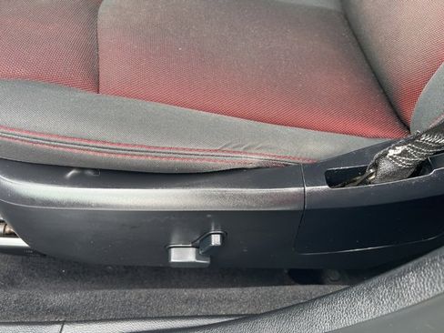 Used 2012 Dodge Avenger SXT Plus image 22