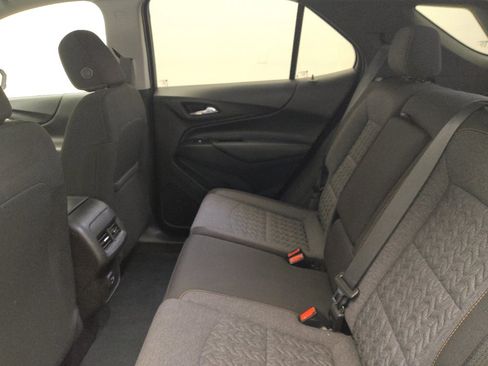 Used 2022 Chevrolet Equinox LT FWD image 18