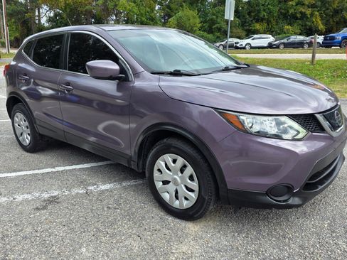 Used 2019 Nissan Rogue Sport S image 5