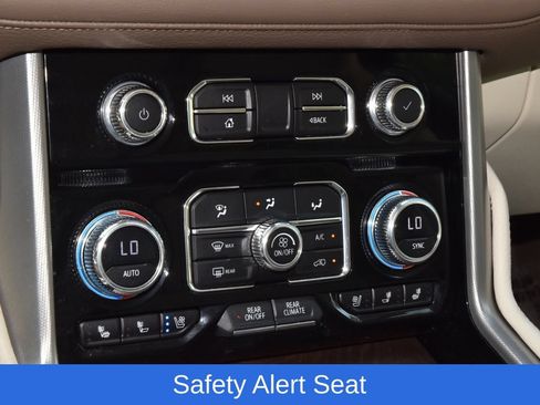 Used 2023 GMC Yukon Denali w/ Max Trailering Package AWD/4WD image 26