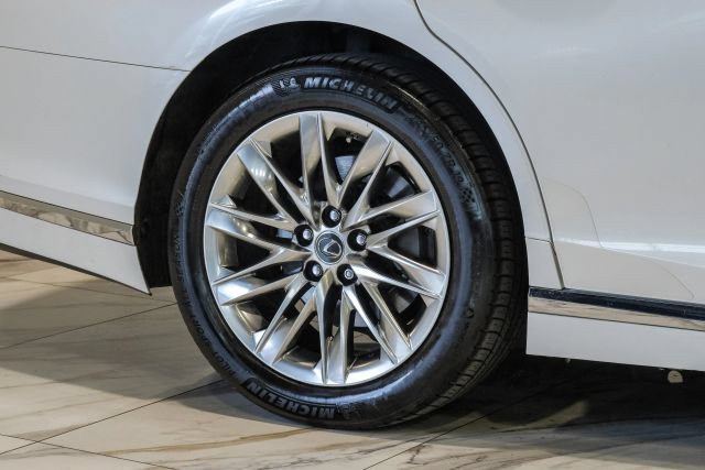 Used 2018 Lexus LS 500 w/ Accessory Package (Z1) RWD image 78
