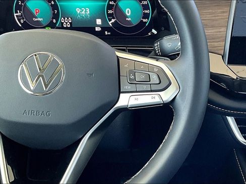 New 2025 Volkswagen Atlas SEL image 23