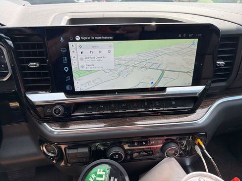 Used 2025 Chevrolet Silverado 1500 LT Trail Boss w/ LT Trail Boss Premium Package AWD/4WD image 10