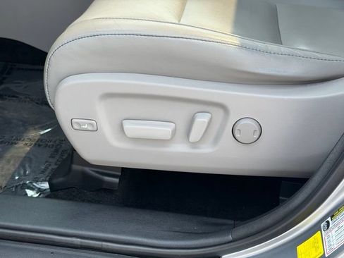 Used 2015 Toyota Highlander XLE AWD/4WD image 20
