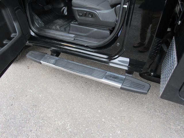 Used 2024 GMC Sierra 3500 SLE w/ SLE Convenience Package AWD/4WD image 16