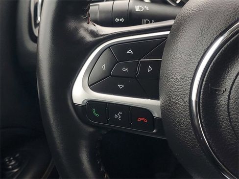 Used 2020 Jeep Compass Limited image 19