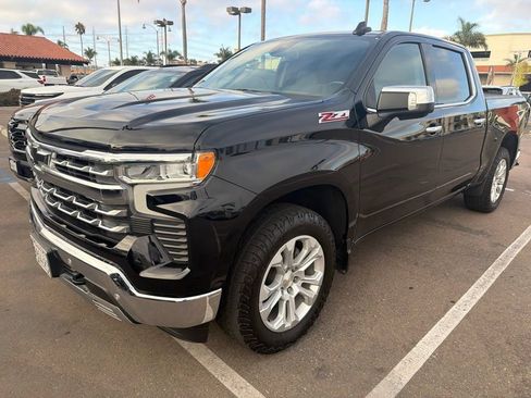 Used 2022 Chevrolet Silverado 1500 LTZ AWD/4WD image 4