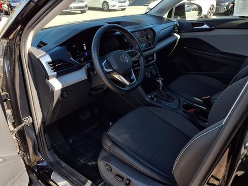 Certified 2022 Volkswagen Taos SE image 15