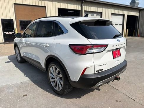 Used 2022 Ford Escape Titanium w/ Titanium Elite Package AWD/4WD image 5