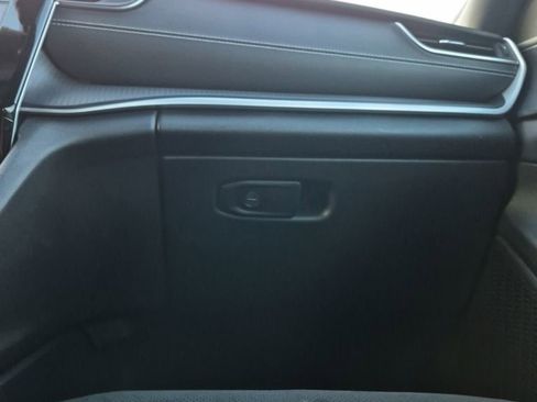 Used 2023 Jeep Grand Cherokee Altitude AWD/4WD image 41