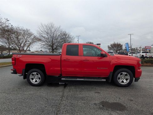 Used 2018 Chevrolet Silverado 1500 LT w/ All Star Edition image 9