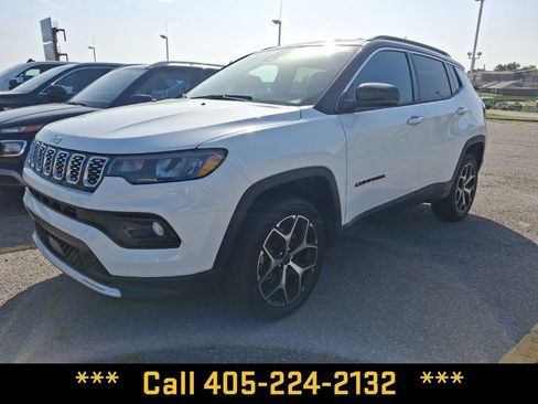 Used 2025 Jeep Compass Limited AWD/4WD image 2