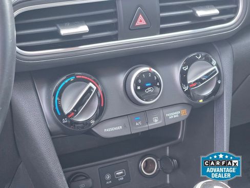 Used 2019 Hyundai Kona SEL FWD image 24