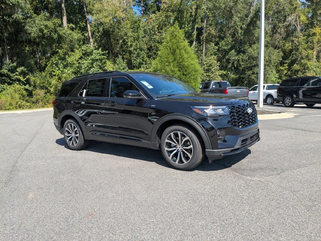 New 2027 Ford Explorer ST-Line RWD image 2