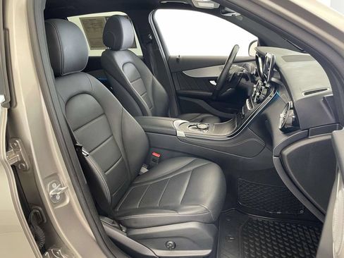 Used 2019 Mercedes-Benz GLC 300 4MATIC image 23