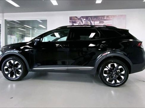Used 2023 Kia Sportage X-Line w/ X-Line Premium Package AWD/4WD image 3