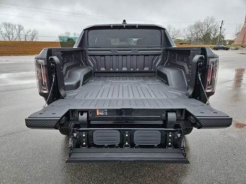 New 2026 GMC Hummer EV 4x4 Crew Cab image 23