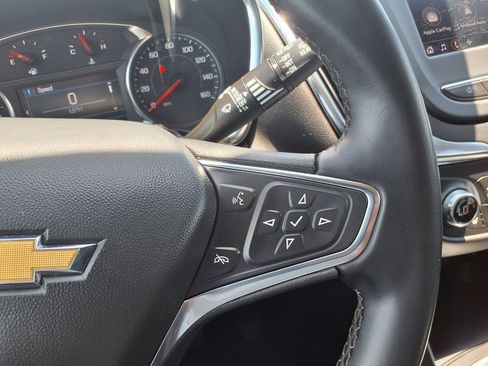 Used 2024 Chevrolet Equinox LT FWD image 24