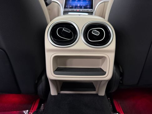 Used 2023 Mercedes-Benz C 300 4MATIC Sedan image 36
