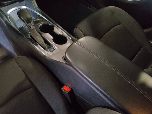 Used 2022 Chevrolet Malibu LT image 26