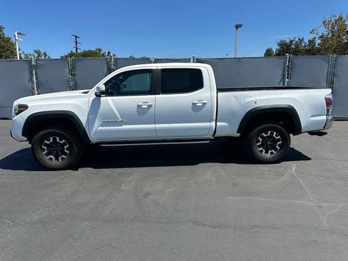 Used 2023 Toyota Tacoma TRD Off-Road AWD/4WD image 2