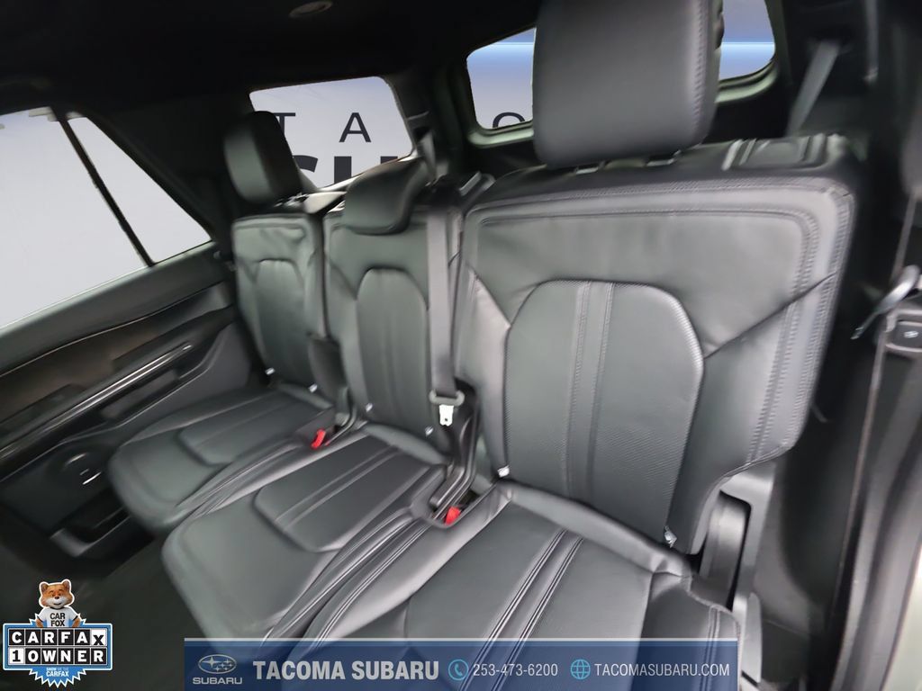 Used 2019 Ford Expedition Limited w/ Equipment Group 302A AWD/4WD image 16