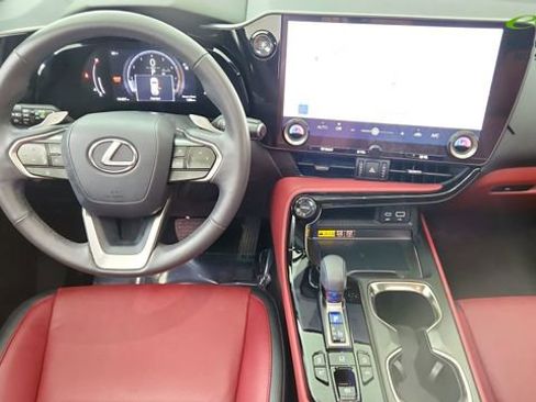 Used 2025 Lexus NX 350 AWD w/ Accessory Package (2T) image 35