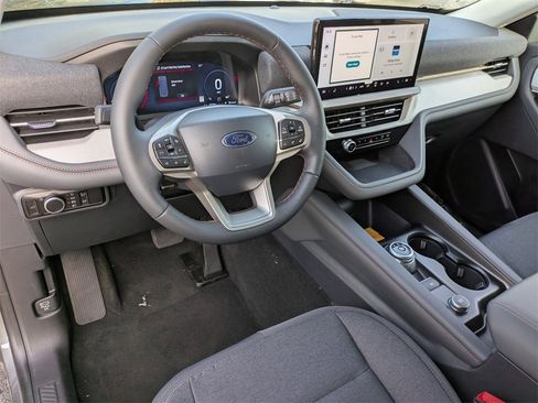 New 2026 Ford Explorer Active image 10