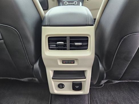 Used 2022 Ford Edge Titanium w/ Equipment Group 301A AWD/4WD image 34