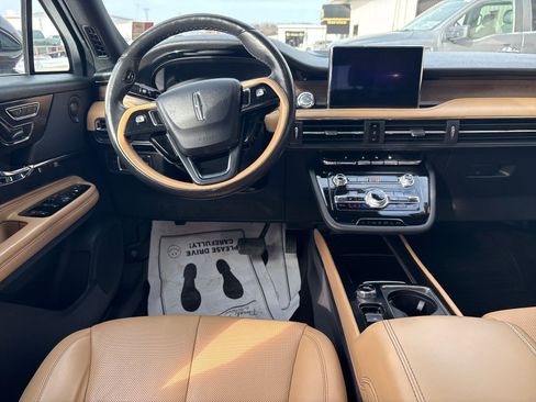 Used 2022 Lincoln Corsair Reserve w/ Equipment Group 201A image 5