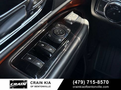 Used 2018 Lincoln Navigator L Reserve AWD/4WD image 11