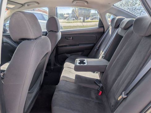 Used 2010 Hyundai Elantra SE FWD image 10