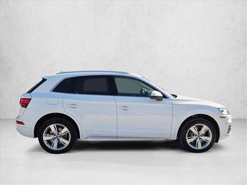 Used 2018 Audi Q5 2.0T Premium Plus w/ Premium Plus Package AWD/4WD image 4