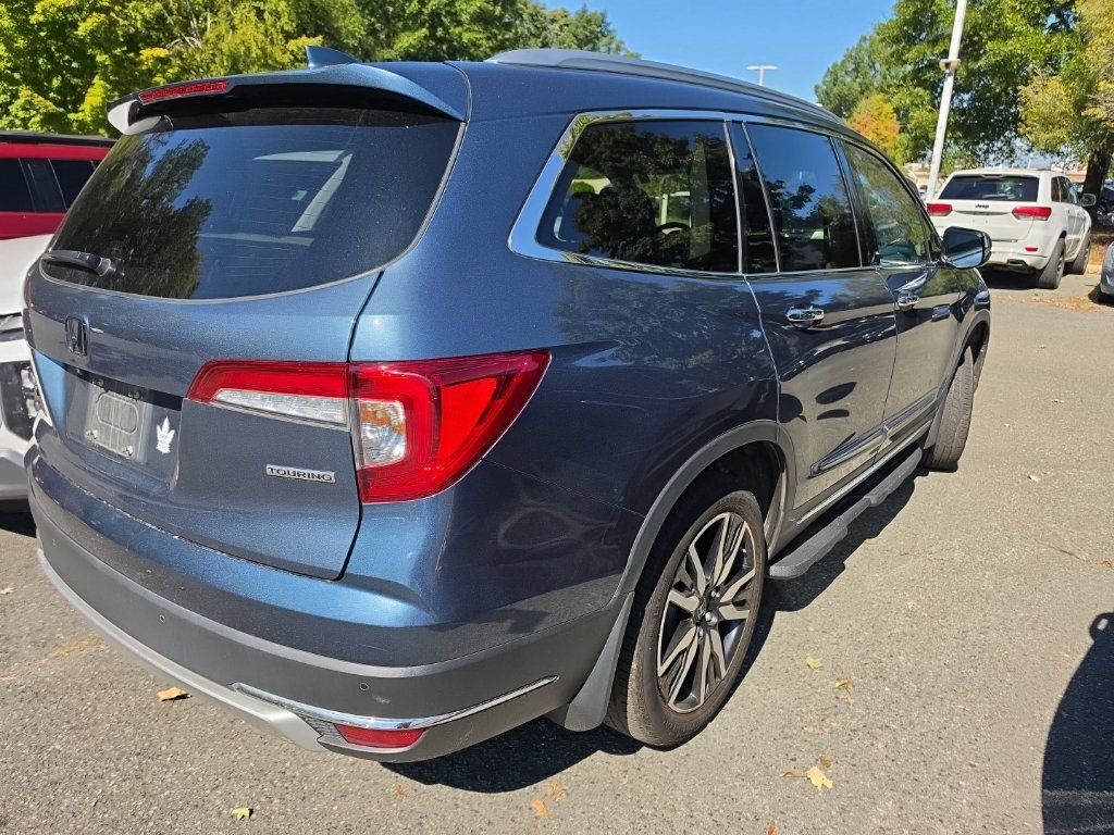 Used 2022 Honda Pilot Touring image 3